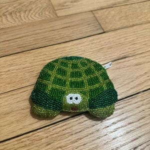 Green Beaded Turtle Coin Purse